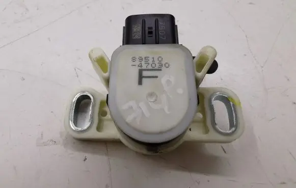 Toyota C-HR I Brake pedal sensor switch 8951047030