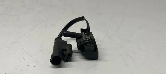 BMW 3 E46 Windshield washer spray nozzle 8374366