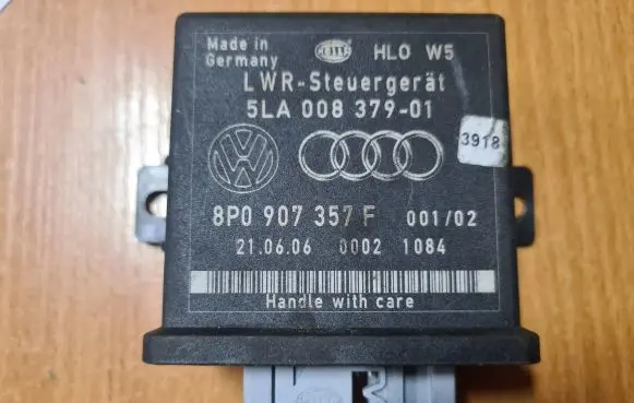 Audi A4 S4 B8 8K Light module LCM 8P0907357F