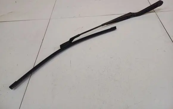 Opel Astra H Front wiper blade arm 6q1955409C