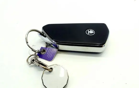Skoda Octavia Mk4 Ignition key/card