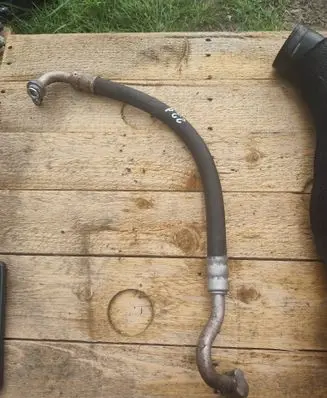 Air conditioning (A/C) pipe/hose