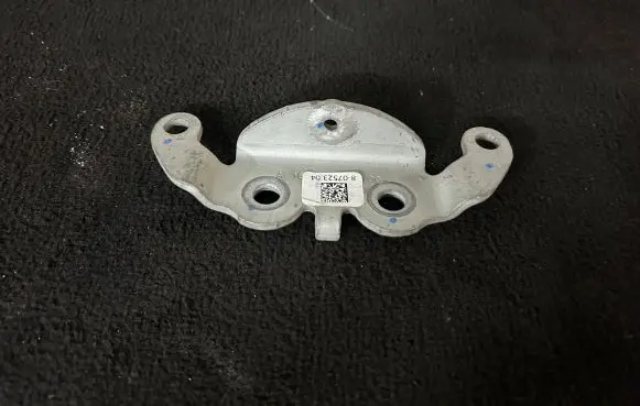 Mercedes-Benz GLE W167 Muffler mount bracket/holder A1674911500
