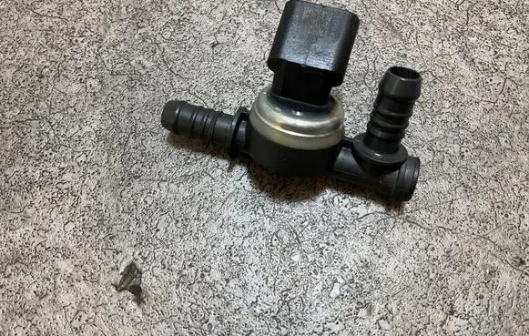 Skoda Octavia Mk4 Sensor 04B906054G