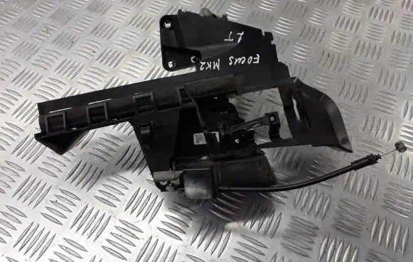Ford Focus C-MAX Rear door lock 4M5A-A26413-BE