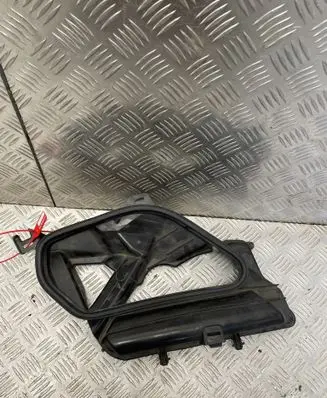 Porsche Taycan 9J1 Intercooler air guide/duct channel DOPORSCHETAYCAN