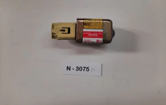 Toyota Prius (XW20) Airbag deployment crash/impact sensor 8986047040