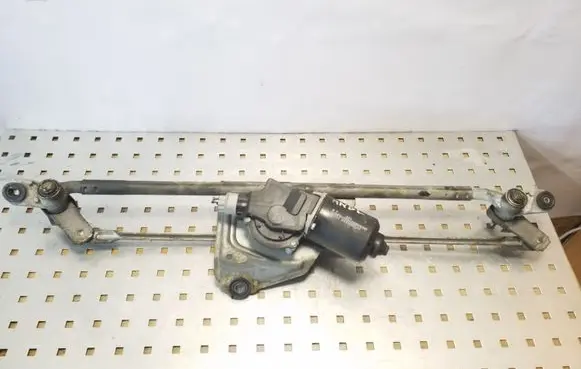 Jeep Grand Cherokee (WK) Front wiper linkage and motor 55156315AB