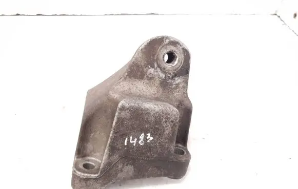Renault Scenic II - Grand scenic II Engine mounting bracket 8200277229