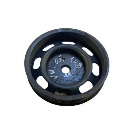 Volkswagen Golf V Crankshaft pulley 03G105255C