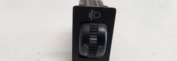 Toyota Corolla Verso AR10 Headlight level height control switch