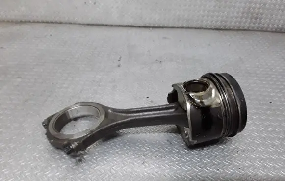 Volkswagen Touareg I Piston with connecting rod 059AA