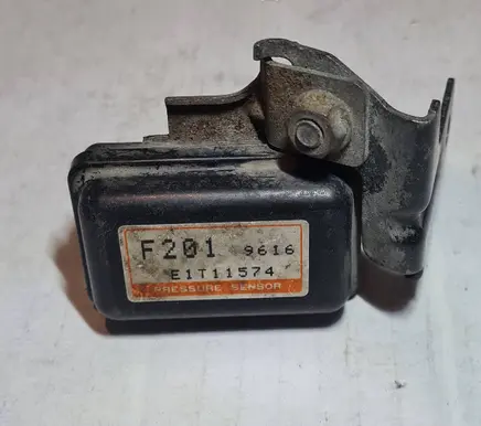 Mazda 626 Air pressure sensor E1T11574 F2019616