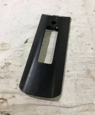 BMW X5 F15 Rear seat rail trim cover 7171832 77931710 E101612