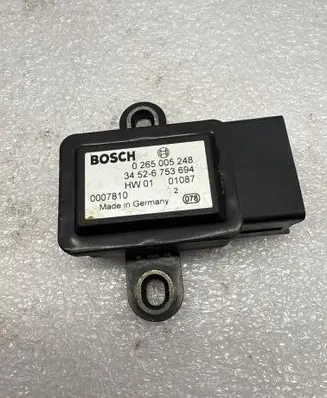 BMW 5 E39 ESP acceleration yaw rate sensor 34526753694 0265005248