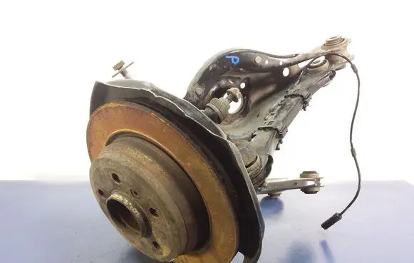 BMW 4 F32 F33 Front wheel hub spindle knuckle