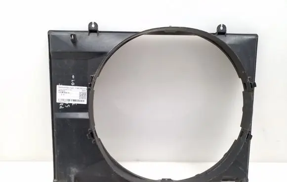 Mitsubishi Pajero Sport I Radiator cooling fan shroud MR404894