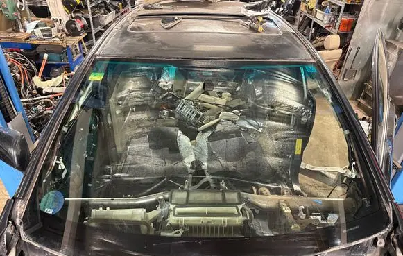 Lexus RX 330 - 350 - 400H Front windscreen/windshield window 