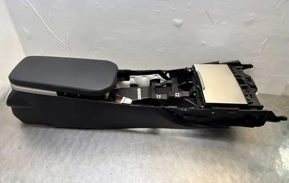 KIA Stinger Armrest