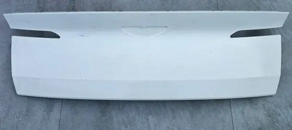 Aston Martin DB11 Tailgate/trunk/boot lid RY53-L40626-AB TY53-L40626-AA