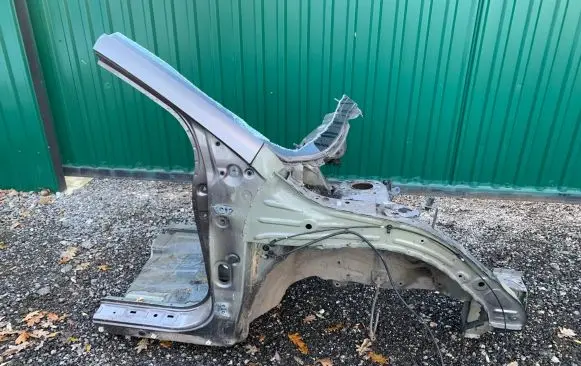 Honda CR-V Front quarter panel 