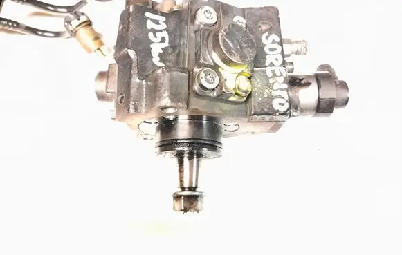 KIA Sorento Fuel injection high pressure pump 0445010118