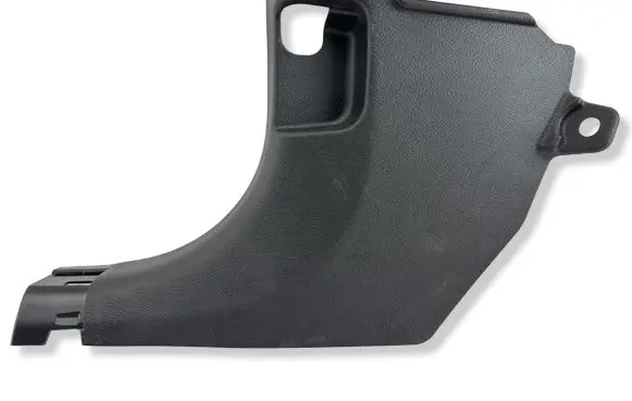 Foot area side trim