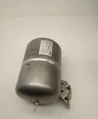 Mercedes-Benz GLE (W166 - C292) Air suspension tank/reservoir A1663200015