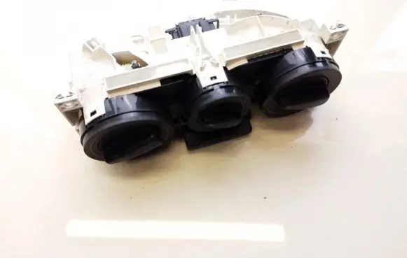 Volkswagen Golf IV Climate control unit 1J0820045F