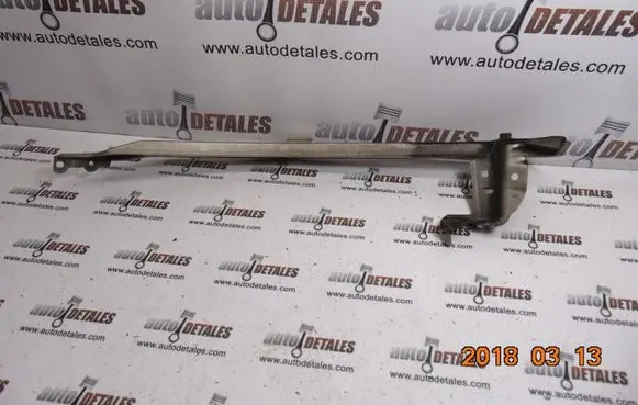 Lexus LS 430 Headlight/headlamp mounting bracket