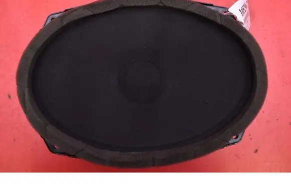 Jeep Grand Cherokee Subwoofer speaker 68043032AB