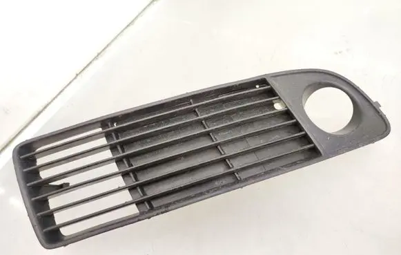 Audi A6 S6 C5 4B Front bumper lower grill 4B0807682H