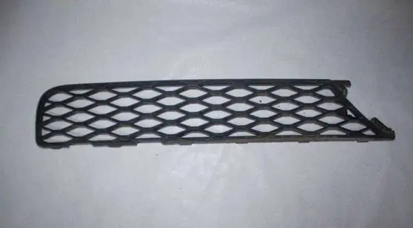 Mercedes-Benz R W251 Front bumper lower grill A2518850253