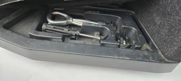 BMW 4 F32 F33 Glove box in trunk 7284136