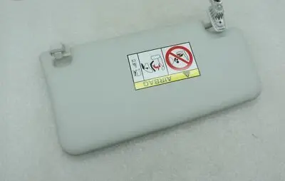 Jeep Renegade Sun visor 5ZW67MS7AA 735631093