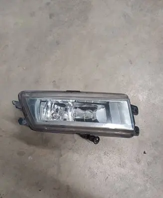 Volkswagen Jetta VI Headlight/headlamp 03BPL00K