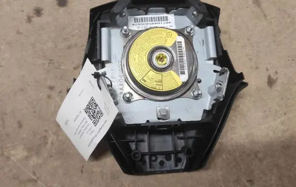 Mazda 5 Steering wheel airbag T93218A C23557K00 A11A44540087