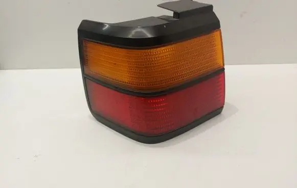Volkswagen PASSAT B3 Rear/tail lights 357945111