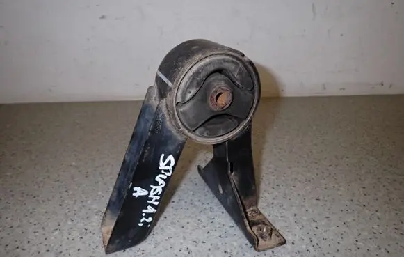 Suzuki Splash Engine mount vacuum valve