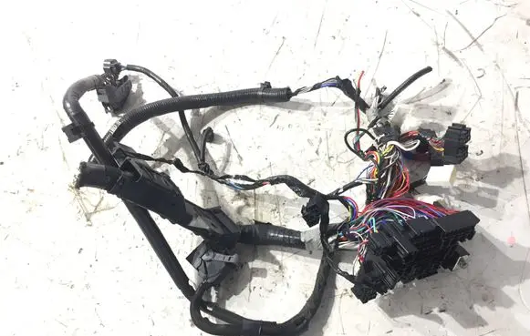 Toyota Auris E180 Fuse module