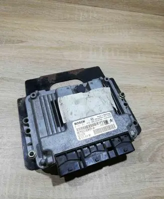 Peugeot 307 Engine control unit/module ECU 0281011863 9651291480