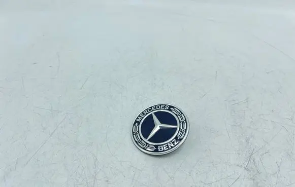 Mercedes-Benz CLK A209 C209 Manufacturer badge logo/emblem A0008172605