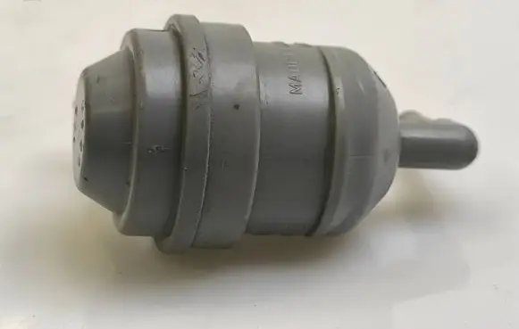 Audi 80 90 B3 Breather valve 161201753B
