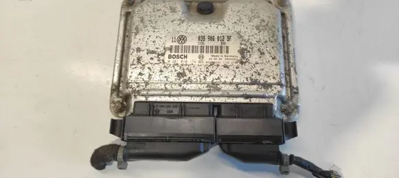 Volkswagen Golf IV Engine control unit/module 038906012BF 0281010174 28SA4051