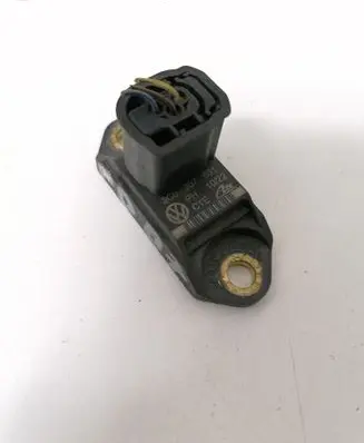 Volkswagen Touran I Acceleration sensor 3C0907651