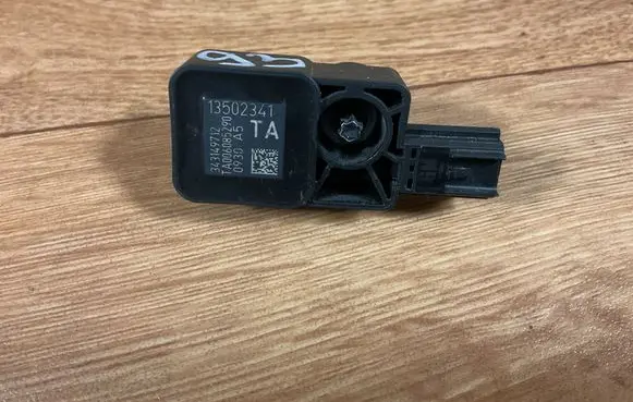 Opel Insignia A Airbag deployment crash/impact sensor 13502341