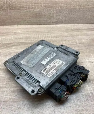 Peugeot 306 Engine control unit/module ECU 9642014880 0281010592