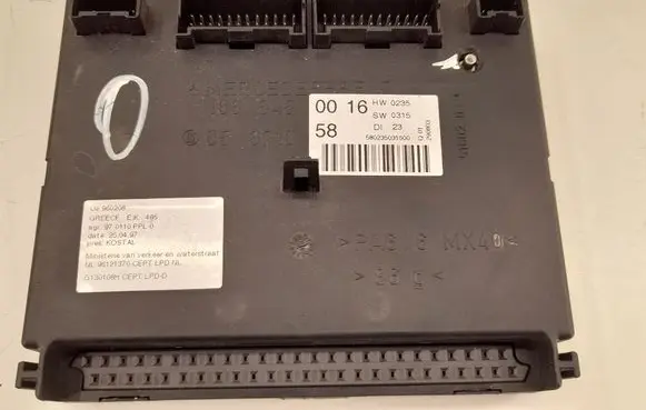 Mercedes-Benz ML W163 Fuse box set 1635450016 A1635450016