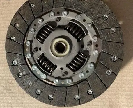 Opel Astra K Clutch pressure plate 24281251T