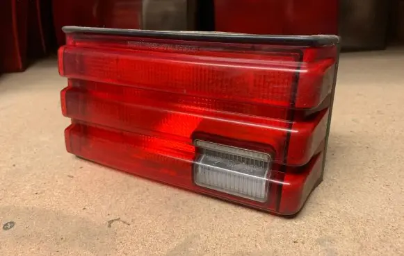 Mitsubishi Galant Eterna Tailgate rear/tail lights 1146288